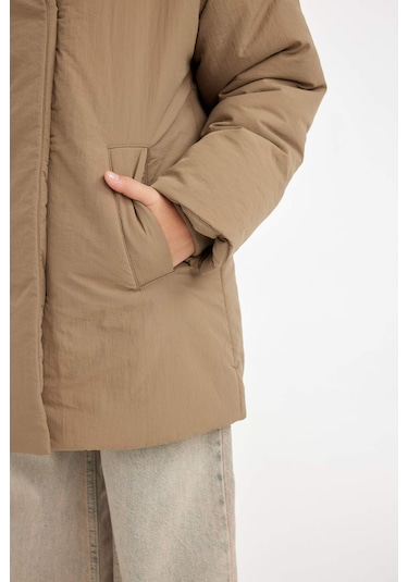 DeFacto Kız Çocuk Çıkarılabilir Suni Kürk Yaka Kapüşonlu Parka C8515A824AUBG80 Bej