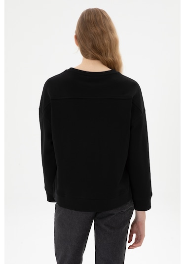 U.S. Polo Assn. Kadın Siyah Bisiklet Yaka Basic Sweatshırt 50313565-VR046