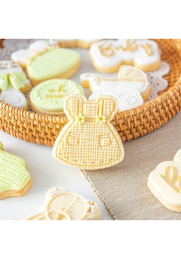 Şekilli Kek Bisküvileri Pişirme 10 10 10 Diğer