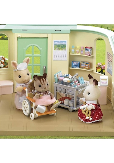 Sylvanian Families Country Nurse Set - 5094