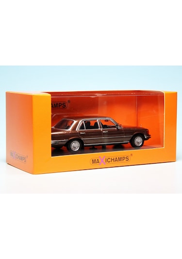 1:43 Maxichamps 1972 Mercedes Benz 450 Sel 6.9 W116