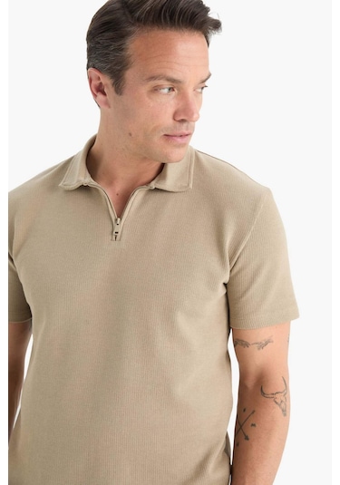 DeFacto Regular Fit Polo Yaka Kısa Kollu Dokulu Tişört E4027AX25SPBG769