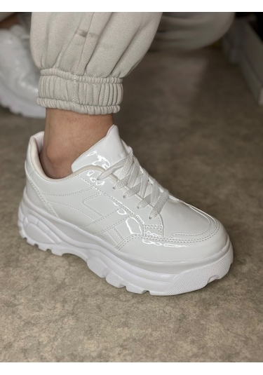 Günlük Kadın Sneaker Kalın Yüksek Taban Bağcıklı Rahat Tiger Şeritli Spor Ayakkabı 032 07 - Beyaz Rugan