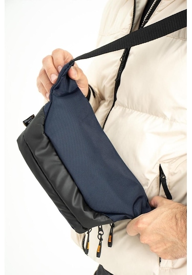 Dört Bölmeli Suya Dayanıklı Polyester Kumaş Ayarlanabilir Askılı Bel-göğüs Çantası Lacivert