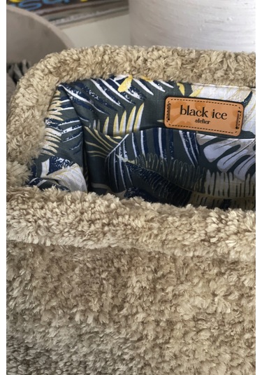 El Yapımı Açık Zeytin Yeşili Renk Teddy Yün Örgü El Çantası Yeşil