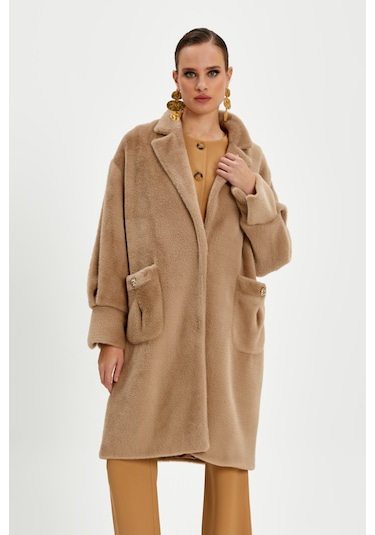 Kadın Oversize Kürk Kaban - Yumuşak Dokulu, Şık Ve Modern Tasarım - Günlük Ve Özel Kullanım İçin İdeal Bej