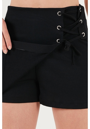Lela Streç Bağlamalı Slim Fit Yüksek Bel Mini Bayan Şort Etek 5865745 Siyah Lela Streç Bağlamalı Slim Fit Yüksek Bel Mini Bayan Şort Etek 5865745 Siyah