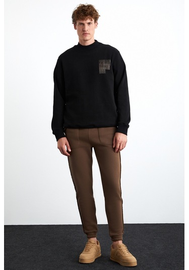 Chasey Erkek Organik Pamuklu Dik Yaka Içi Polarlı Baskılı Siyah Sweatshirt