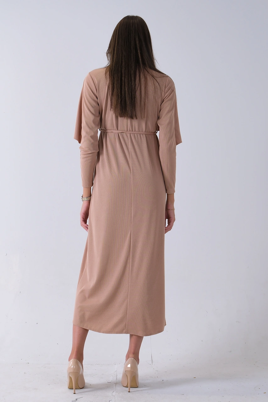Feminist Bej Bisiklet Yaka Kendinden Şal Detaylı Broşlu Bel Bağlamalı Elbise 4571580.55 Bej