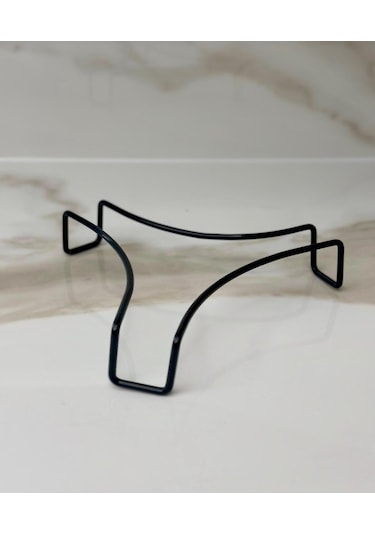 Üçgen Nihale, Sıcak Sunum Nihalesi Siyah