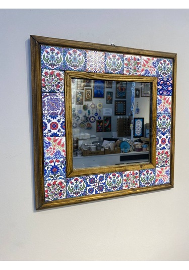 El Yapımı Seramik Ve Ahşap Malzeme İle Çerçeve Edilmiş Ayna 36cmx36cm