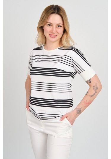 Sistas Kadın Kol Uçları Likralı Çizgili Kısa Kol Bluz 24201 Ekru Ekru