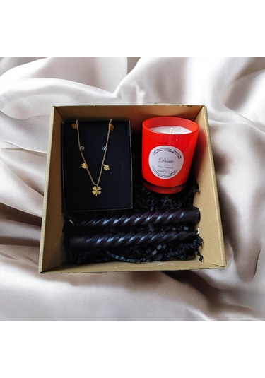 Denic Hediye Seti Kokulu Kırmızı Bardak Mum Yonca Kolye Burgulu Mum