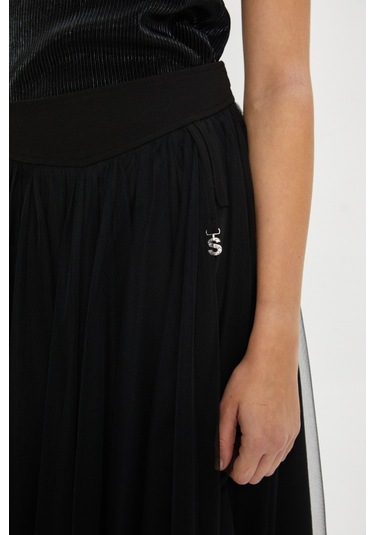 Tül Katmanlı Uzun Şifon Etek Siyah