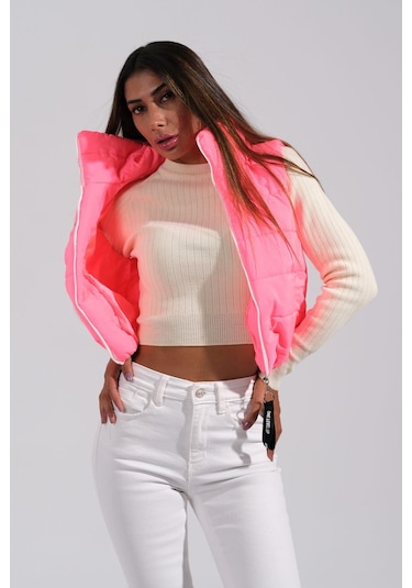 Keyifli Moda Kadın Pembe Sırtı Taş İşlemeli Dik Yaka Kısa Şişme Yelek-pembe Pembe