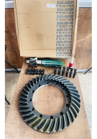 Massey Ferguson 135-148-240 Ayna Mahrutisi Hema Civatalı