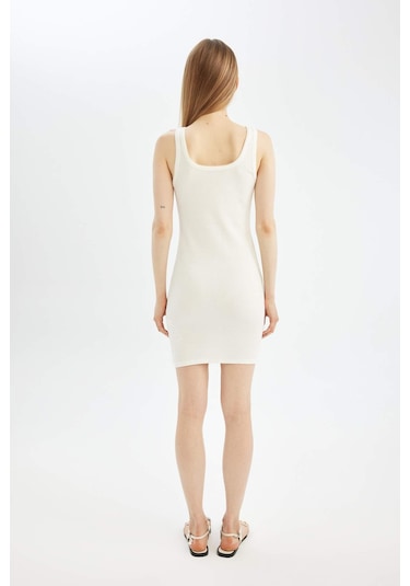 DeFacto A0732AX24SMWT32 Coool Bodycon Basic Fitilli Kaşkorse Kolsuz Mini Elbise - Beyaz DeFacto A0732AX24SMWT32 Coool Bodycon Basic Fitilli Kaşkorse Kolsuz Mini Elbise - Beyaz