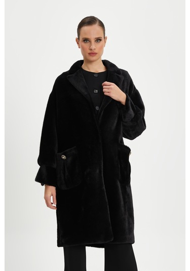 Kadın Oversize Kürk Kaban - Yumuşak Dokulu, Şık Ve Modern Tasarım - Günlük Ve Özel Kullanım İçin İdeal Siyah Kadın Oversize Kürk Kaban - Yumuşak Dokulu, Şık Ve Modern Tasarım - Günlük Ve Özel Kullanım İçin İdeal Siyah