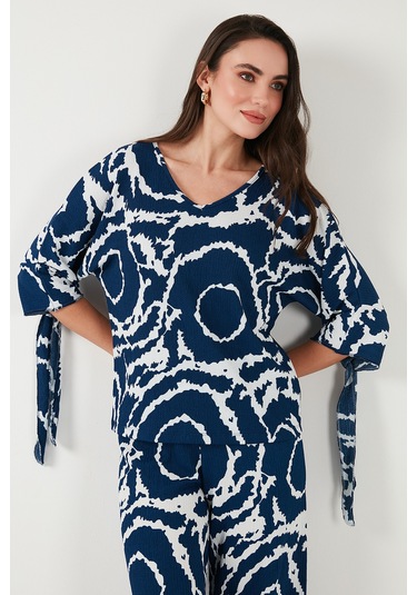 Lela Desenli Regular Fit Truvakar Kol V Yaka Alt-Üst Bayan Takım 5865357 Lacivert