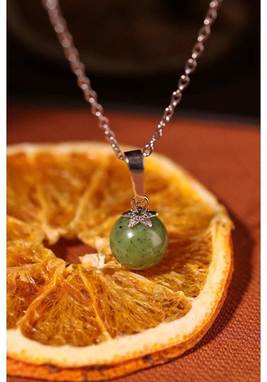Doğal Küre Kesim Yeşim Taşlı Kadın Kolye