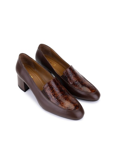 Tamer Tanca Kadın Hakiki Deri Kahverengi Klasik Ayakkabı 1135 06102 Bn Ayk Sk25-26 Khv Dr/khv Krsk Dr Kahve Tamer Tanca Kadın Hakiki Deri Kahverengi Klasik Ayakkabı 1135 06102 Bn Ayk Sk25-26 Khv Dr/khv Krsk Dr Kahve