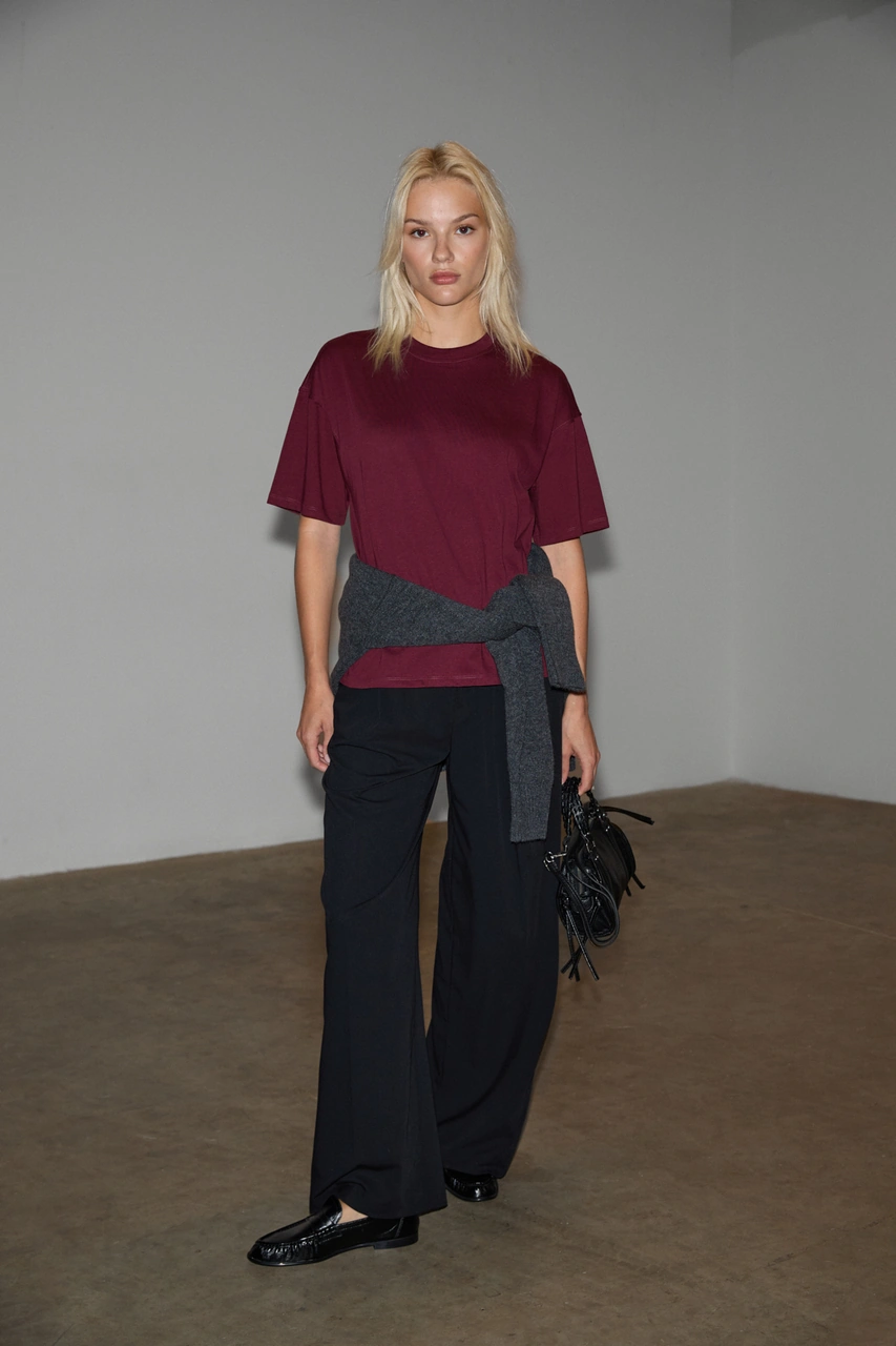 Grımelange Jemmy Kadın %100 Organik Pamuk Relaxed Fit Yırtmaçlı Yuvarlak Yakalı Bordo T-shirt Bordo