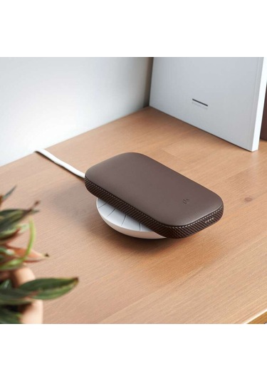 Lexon Powersound Deri Kablosuz Şarj Cihazı ve Bluetooth Hoparlör Kahverengi LA128CH