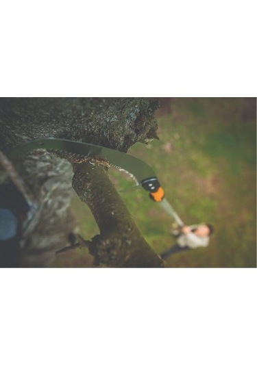 Fiskars Quıckfıt Teleskopik Dal Kesicinin Eğimli Testeresi