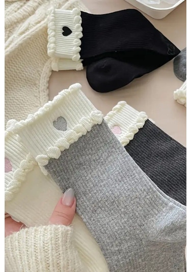 Kadın 5 Çift Premium Kalite Dantel Kalp Desenli Çift Katmanlı Kore Tarzı Soket Çorap Beyaz - Yeşil