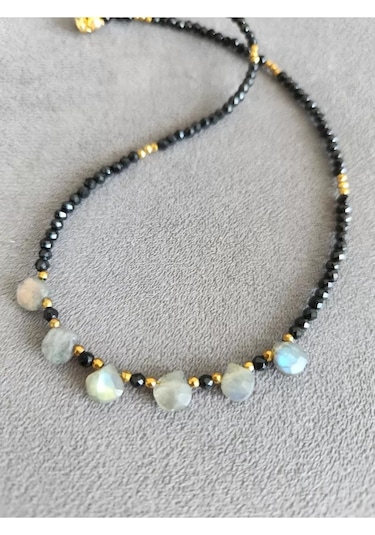 Doğaltaş Labradorit Ve Spinel Taşı Damla Kolye Çok renkli