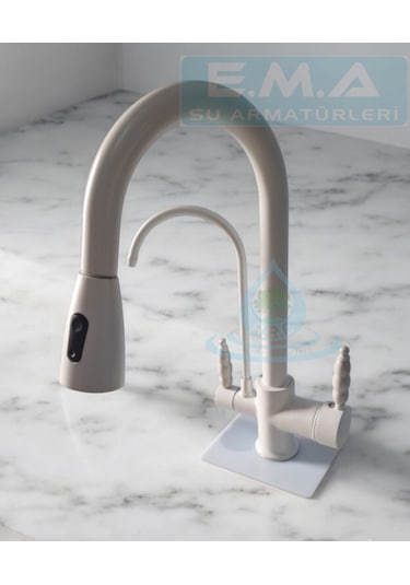 Arıtmalı Uzayan Spiralli Porselen Kollu Mutfak Bataryası Beyaz