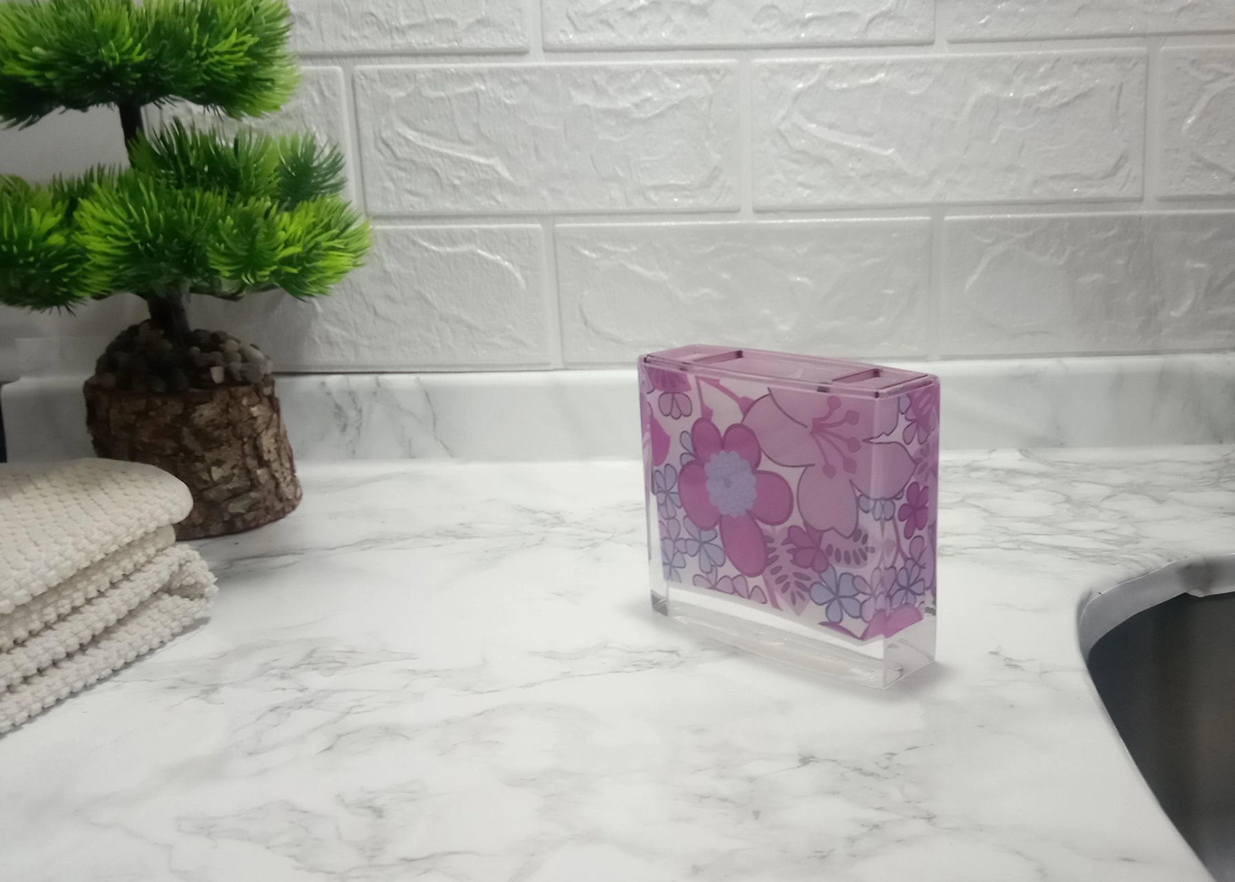 2 Adet Diş Fırçalık Pembe Çiçekli Akrilik 10x10x3cm Banyo Seti Çok Renkli