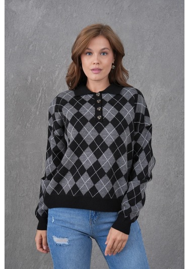 Kadın Polo Yaka Yarım Pat Düğme Detay Desenli Oversize Triko Kazak Siyah