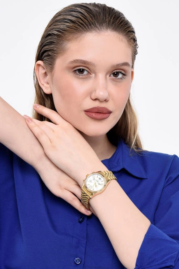 Roma Rakam Kasa Detaylı Beyaz Kadran Altın Kadın Kol Saati Altın