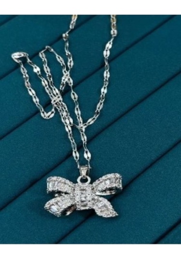 Zirkon Taşlarla Süslü Çelik Kolye Gümüş