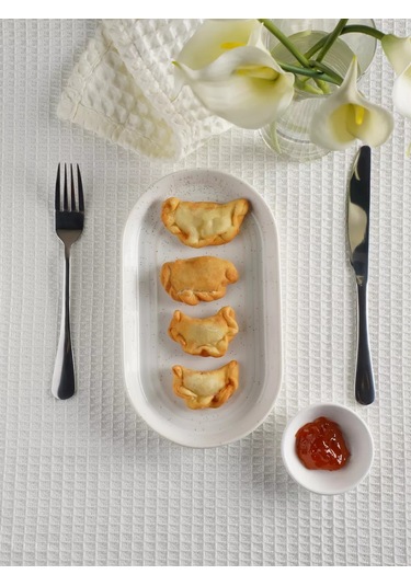 Magistro Urban 24x13,7 Cm Porselen Servis Tabağı 102240275 Beyaz