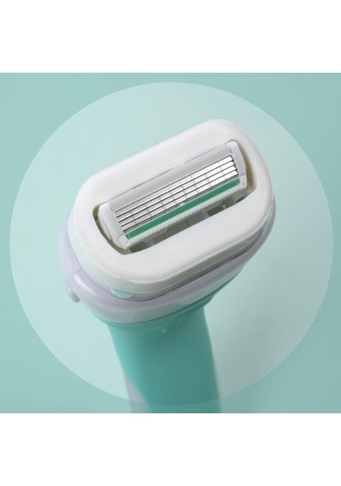 Wilkinson Sword Intuition Sabunlu 4 Bıçaklı Tıraş Bıçağı Sapı + 3 Yedek Başlık