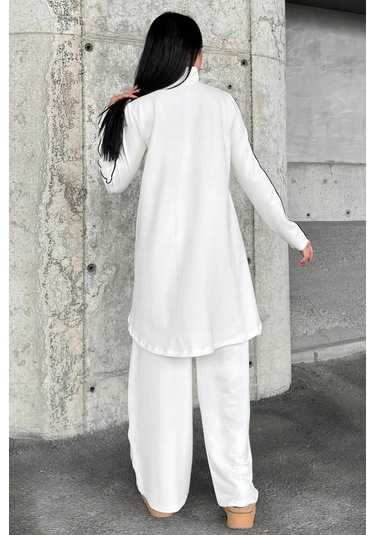 Ekru Asimetrik Kesim, Fermuarlı Bluz & Bol Paça Pantolon - Viskon İki İplik Kumaş Alt & Üst Takım Ekru