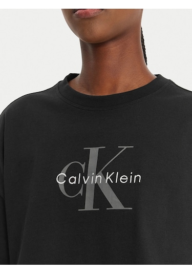 Calvin Klein Lv047f828g Ss Boxy Crop Kadın Tişört Siyah