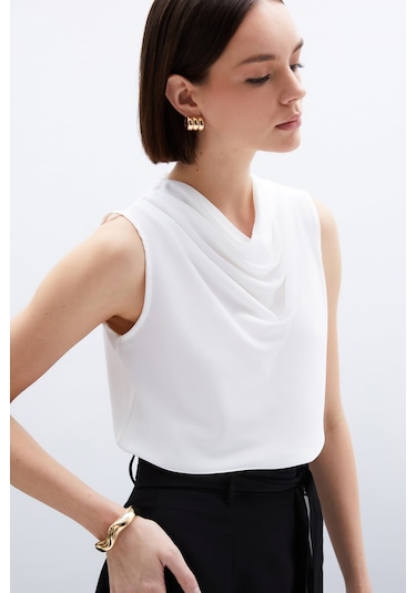Sateen Degaje Yaka Kolsuz Bluz - Ekru