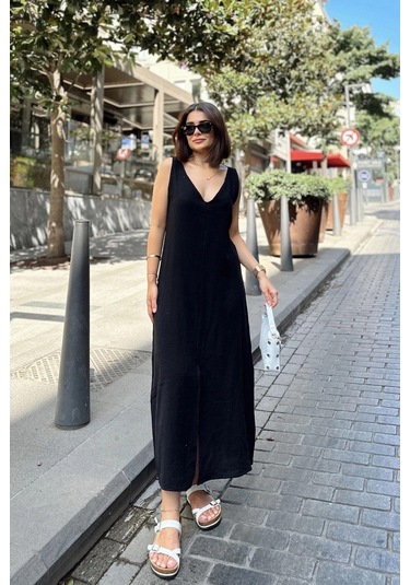 Siyah Askılı İthal Müslin Kumaş, Önü Ve Arkası V Yaka, Önden Yırtmaçlı, Maksi/uzun Salaş Elbise Siyah