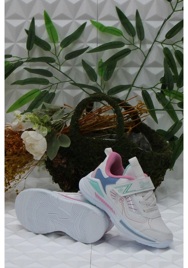 M.p 242 3324 Beyaz Rahat Hafif Kız Çocuk Ayakkabı 001