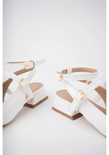 Beyaz Pine Cone Kapalı Küt Burun Topuklu Kadın Ayakkabı Beyaz Beyaz