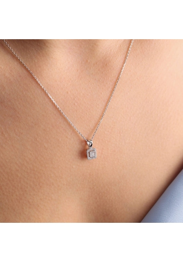 0.12 Karat Baget Pırlanta Kolye 14K Beyaz Altın