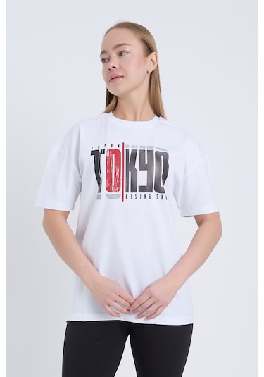 Velvoria Unisex Oversize Beyaz Tokyo Desenli T-shırt