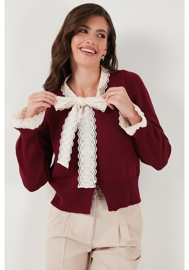 Lela Premium Dantelli Bağlamalı Yaka Regular Fit Düğmeli Triko Bayan Hırka 680Hi00251 Bordo