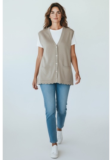 Kadın Önü Düğmeli Cepli Kalın Kışlık Kısa Yelek Krem