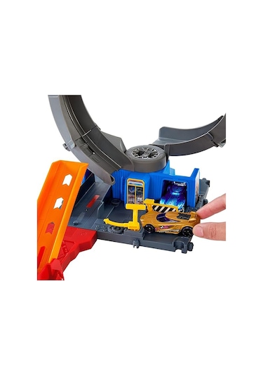 Hot Wheels Yarasa Çemberi Saldırısı Oyun Seti Htn78