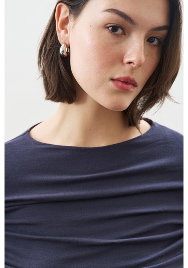 Büzgü Detaylı Bluz Lacivert Lacivert