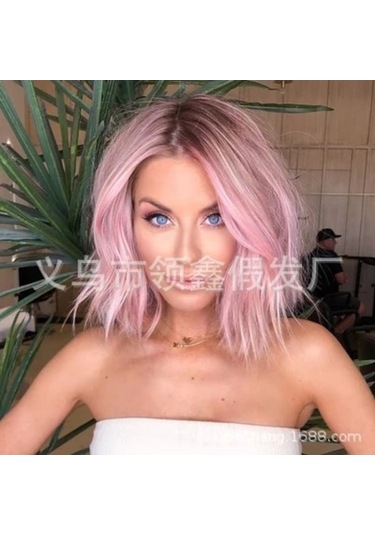 Pembe Orta Uzun Dalgalı Saç Peruk - Doğal Görünümlü Ve Rahat Kullanım